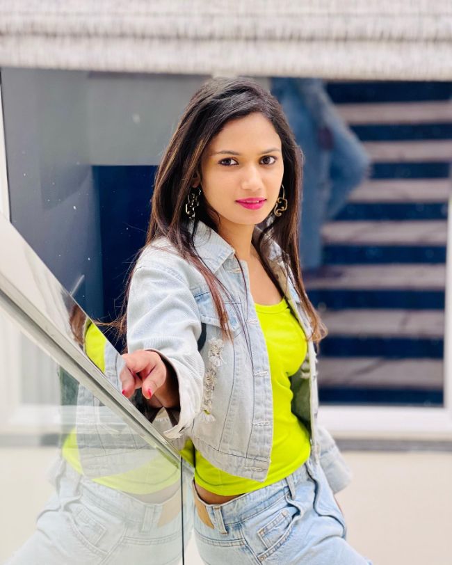 Ariyana Glory Bigg Boss