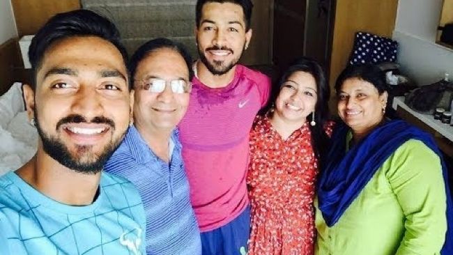 Hardik Pandya Family