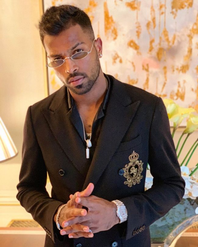 Hardik Pandya Height