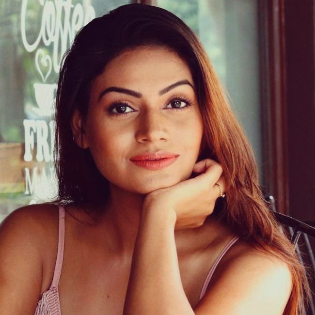 Nidhi Mahawan sursuri li actress