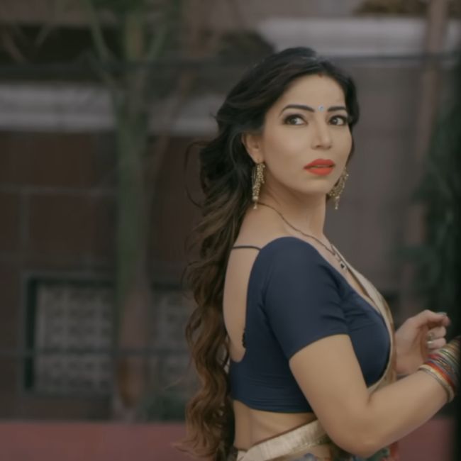 Sursuri Li actress heroine