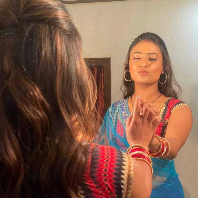 Shyna Khatri Paglet Actress