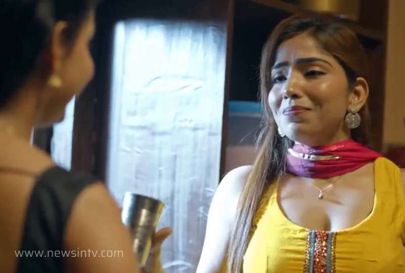 Walkman Aayushi-Jaiswal Web Series